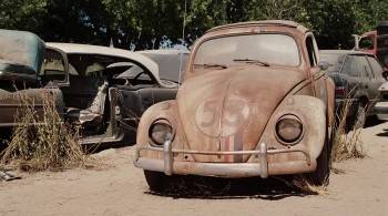 Screenshot 1 from Herbie: Fully Loaded (Full Movie)