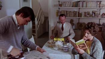 Screenshot 2 from Here We Go Round the Mulberry Bush (Full Movie)