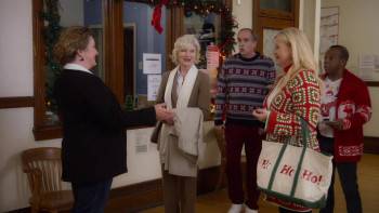Screenshot 3 from Holiday Mismatch (Full Movie)