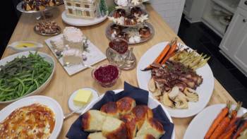 Screenshot 1 from Holiday Party with Andrew and Zoë (Full Movie)