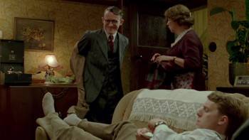 Screenshot 2 from Housewife, 49 (Full Movie)