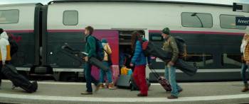 Screenshot 3 from How to Survive Without Mum (Full Movie)