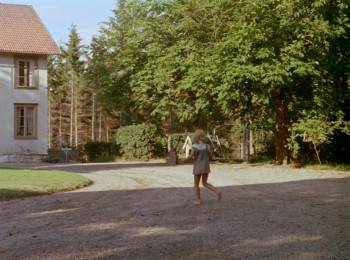 Screenshot 2 from Hugo and Josephine (Full Movie)