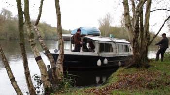 Screenshot 2 from Hunters Lodge (Full Movie)