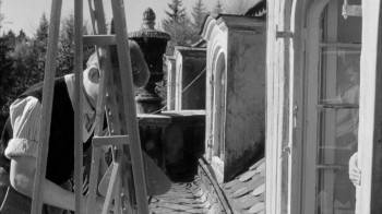 Screenshot 1 from I Aim at the Stars (Full Movie)