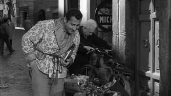 Screenshot 2 from Il vigile (Full Movie)