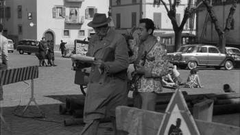 Screenshot 3 from Il vigile (Full Movie)