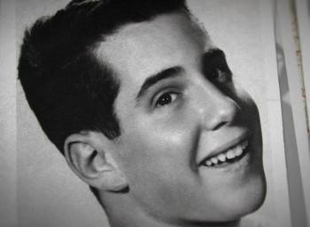 Screenshot 2 from In Restless Dreams: The Music of Paul Simon (Full Movie)