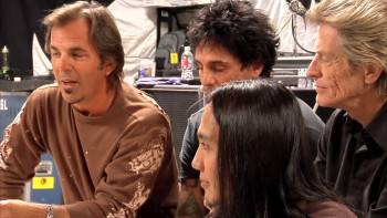 Screenshot 1 from Independent Lens Don't Stop Believin': Everyman's Journey (Full Movie)