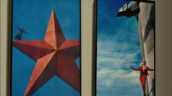 Screenshot 3 from Inside the Dream: Mugler (Full Movie)