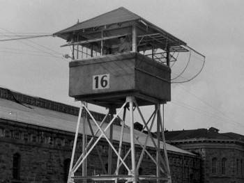 Screenshot 3 from Inside the Walls of Folsom Prison (Full Movie)