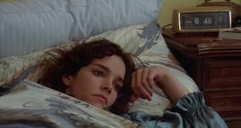 Screenshot 2 from Invasion of the Body Snatchers (Full Movie)