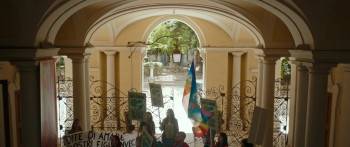 Screenshot 1 from Io e te dobbiamo parlare (Full Movie)