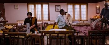 Screenshot 3 from Jananam: 1947 Pranayam Thudarunnu (Full Movie)