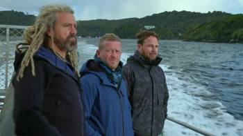 Screenshot 1 from Jaws vs. the Meg (Full Movie)