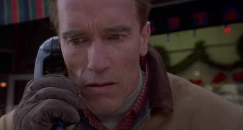 Screenshot 2 from Jingle All the Way (Full Movie)