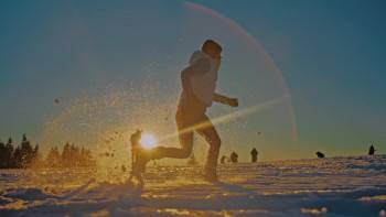 Screenshot 2 from Jingle Bell Run (Full Movie)
