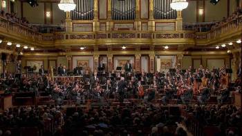 Screenshot 1 from John Williams: Live in Vienna (Full Movie)