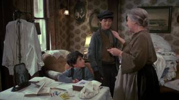 Screenshot 3 from Johnny Dangerously (Full Movie)