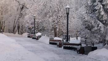 Screenshot 2 from Journey Back to Christmas (Full Movie)