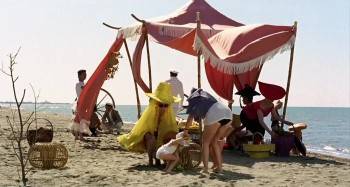Screenshot 1 from Juliet of the Spirits (Full Movie)