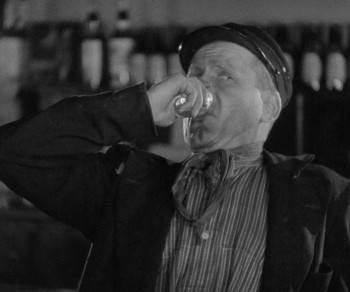 Screenshot 2 from Juno and the Paycock (Full Movie)
