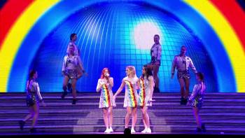 Screenshot 1 from K3 show: K3 in de ruimte (Full Movie)
