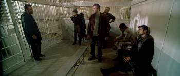Screenshot 2 from Kaante (Full Movie)