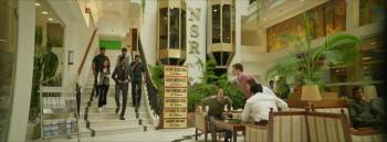 Screenshot 1 from Kadaisi Ulaga Por (Full Movie)