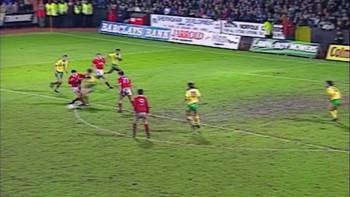 Screenshot 1 from Keane & Vieira: Best of Enemies (Full Movie)