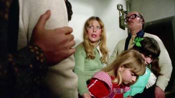 Screenshot 3 from King of the Doormen (Full Movie)
