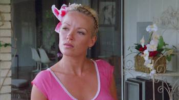 Screenshot 3 from L.E.T.H.A.L. Ladies: Return to Savage Beach (Full Movie)