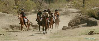 Screenshot 3 from Laal Kaptaan (Full Movie)