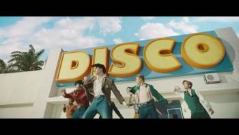 Screenshot 3 from Larger Than Life: Reign of the Boybands (Full Movie)
