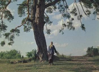 Screenshot 1 from Larisa (Full Movie)