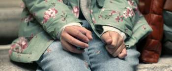 Screenshot 1 from Las Tias (Full Movie)