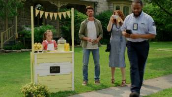 Screenshot 3 from Lemonade Stand Romance (Full Movie)