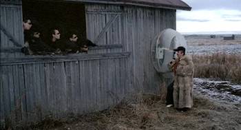 Screenshot 3 from Leningrad Cowboys Go America (Full Movie)