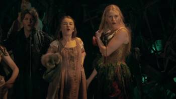 Screenshot 3 from Les Misérables: The Staged Concert (Full Movie)