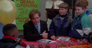 Screenshot 1 from Life with Mikey (Full Movie)