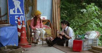 Screenshot 1 from Linda Linda Linda (Full Movie)