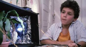 Screenshot 1 from Little Monsters (Full Movie)