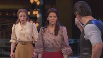 Screenshot 3 from Live from Lincoln Center The New York Philharmonic's Performance of Rodgers & Hammerstein's Carousel (Full Movie)