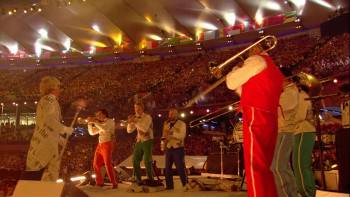 Screenshot 3 from London 2012 Olympic Closing Ceremony: A Symphony of British Music (Full Movie)