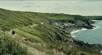 Screenshot 3 from London River (Full Movie)