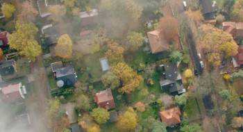 Screenshot 2 from Look Who's Back (Full Movie)