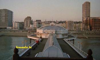 Screenshot 3 from Loot (Full Movie)