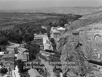 Screenshot 1 from Los jueves, milagro (Full Movie)