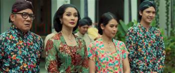 Screenshot 1 from Losmen Bu Broto (Full Movie)