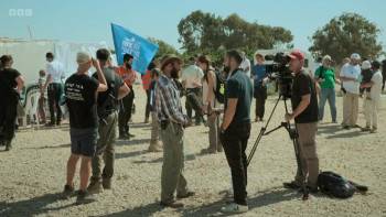 Screenshot 1 from Louis Theroux: The Settlers (Full Movie)